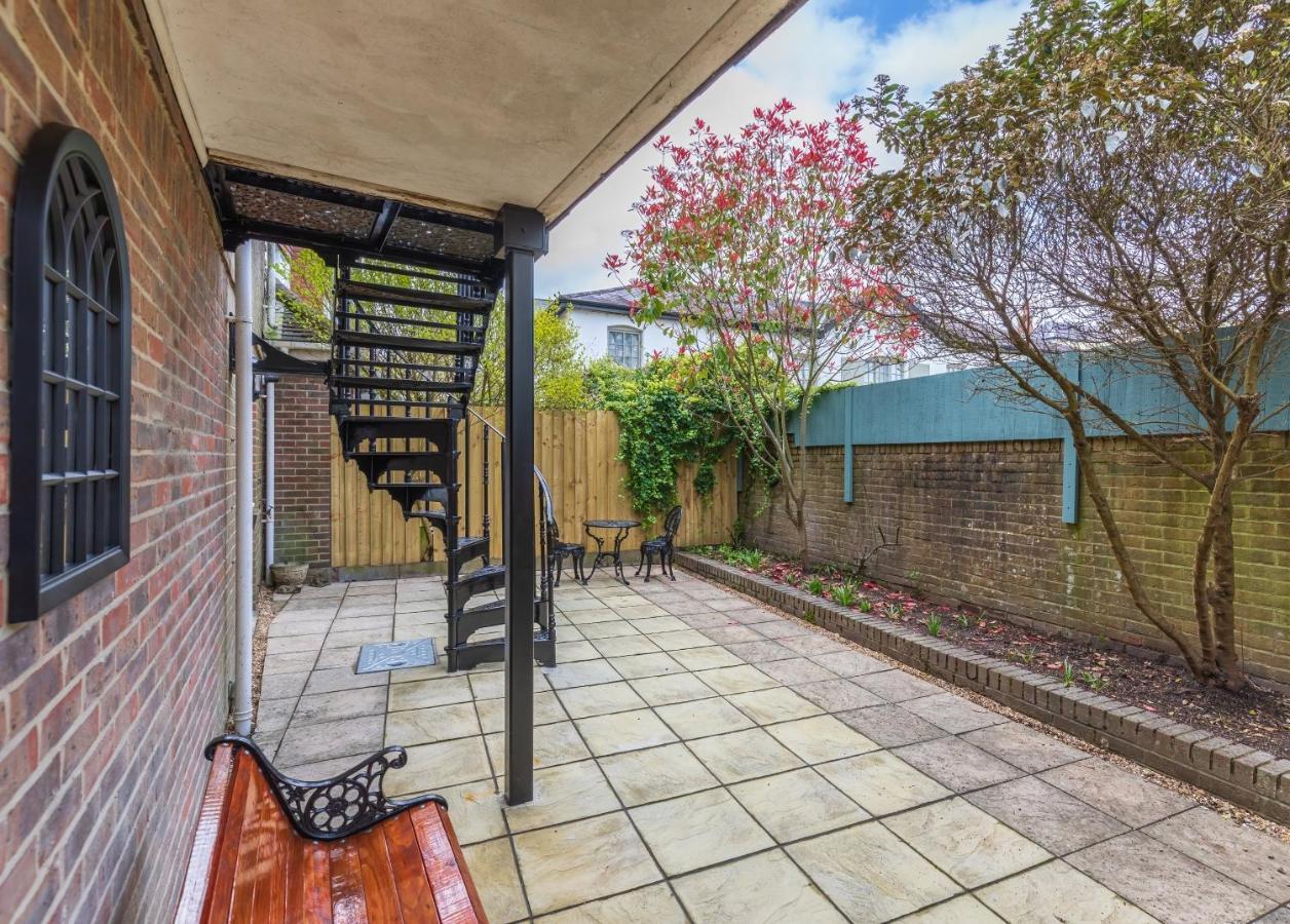 ווינצ'סטר 4 Bed City House With Private Garden And Parking מראה חיצוני תמונה